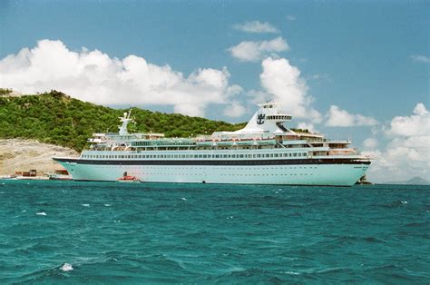 royal caribbean original ships.